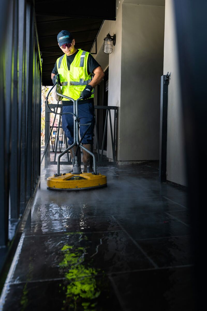 Driveway cleaning in Sandy Springs, GA